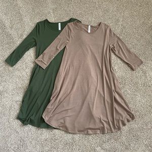 🎊 TWO Women’s 3/4 sleeve dress with pockets. BOGO